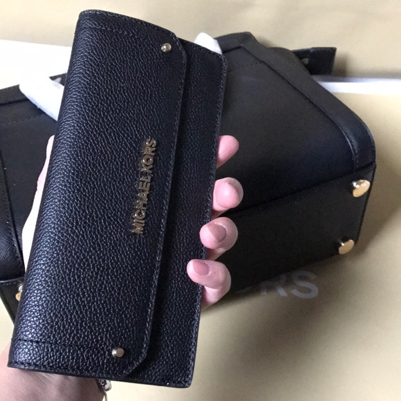 💦🌻mk Satchel set🌻crossbody/Tina bag & wallet - Picture 7 of 8